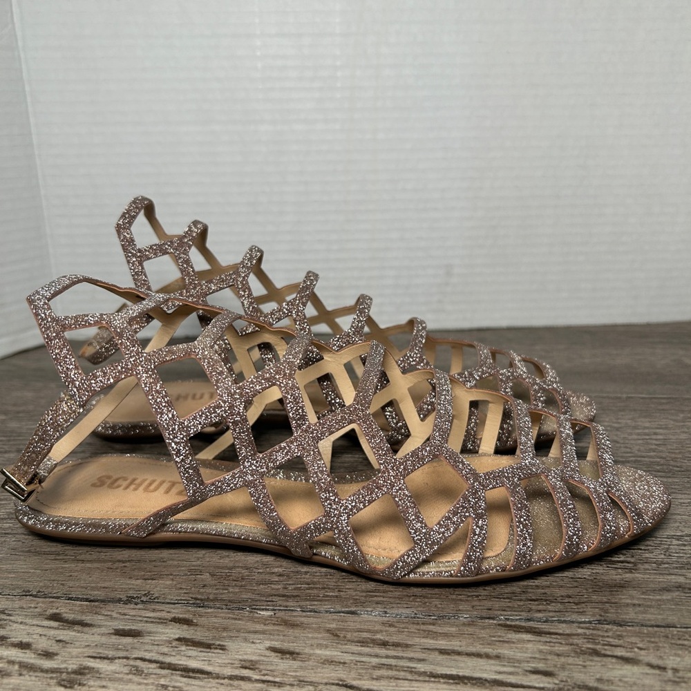 Schutz - Picture 2 of 5